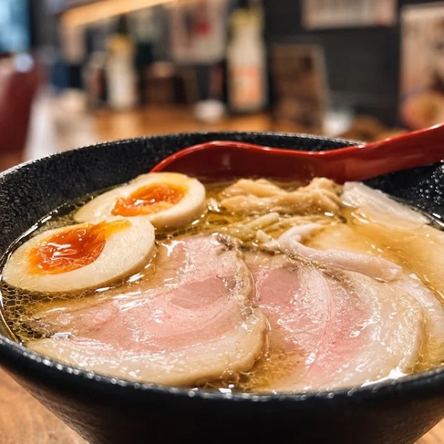 最近、鶏そばにハマっています。

今週は新しい小麦粉を試してみようと思います。

別に高級な材料を使いたいわけではありません。
高ければ美味しいというものでもないとも思います。ただ質は良いものを使ってみたい。

でも、、、、今回の小麦粉はちょっとお高いです。どんな体験ができるのか楽しみです。

#中華そば親孝行 #自家製麺 #鶏そば